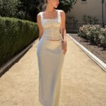 女式杏色紋理花卉拼布褶皺荷葉邊方領無袖夏季連衣裙｜休閒優雅假日百搭款